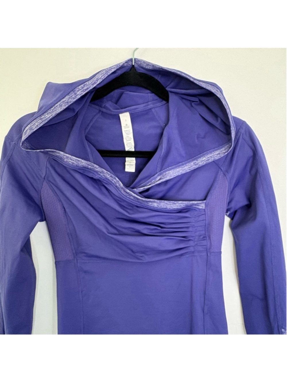 Lululemon Run For Your Life Pullover Hoodie Sz 2 Purple EUC - Picture 3 of 10